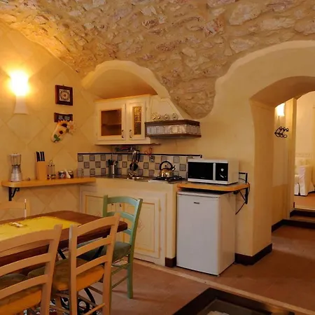 Studio In I Apartment Scheggino